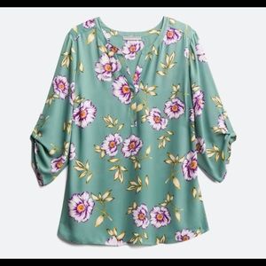 Green Floral Split neck blouse by Daniel Rainn. Roll tab sleeve. 2x